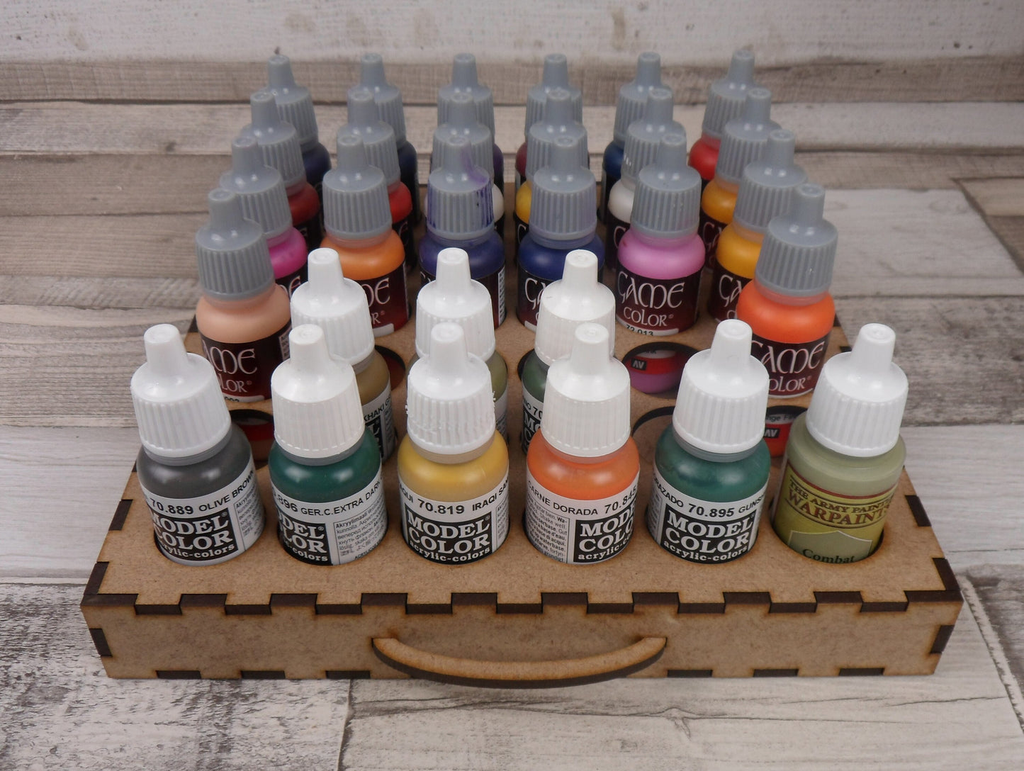 Paint cabinet with 4 pull out drawers