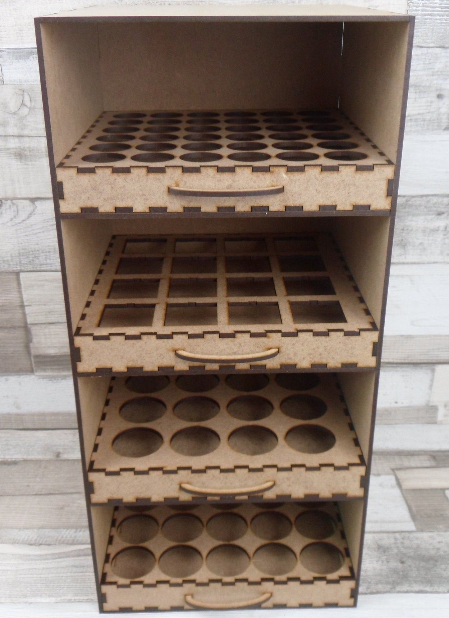 Paint cabinet with 4 pull out drawers